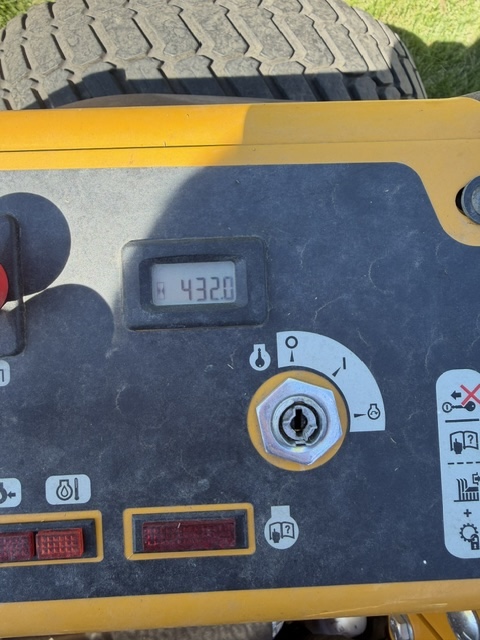Used Mower 2 - Photo 4